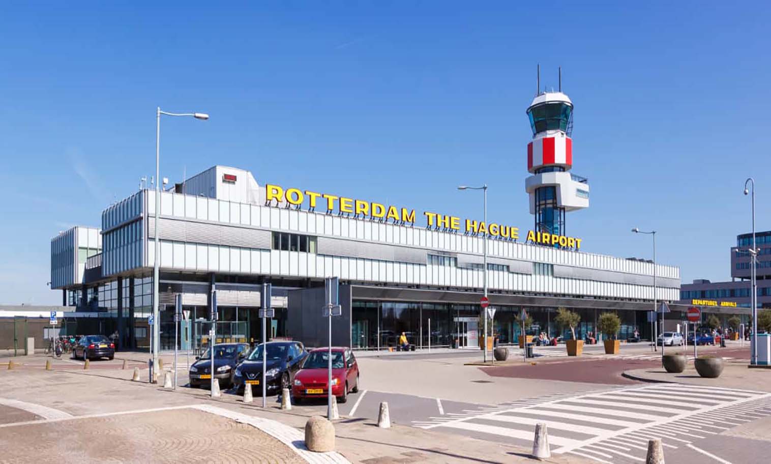 Van Amsterdam naar Zoetermeer: Een Reis met Vliegtuig, Tips en Aanbevelingen Van Amsterdam naar Zoetermeer: Een Reis met Vliegtuig, Tips en Aanbevelingen